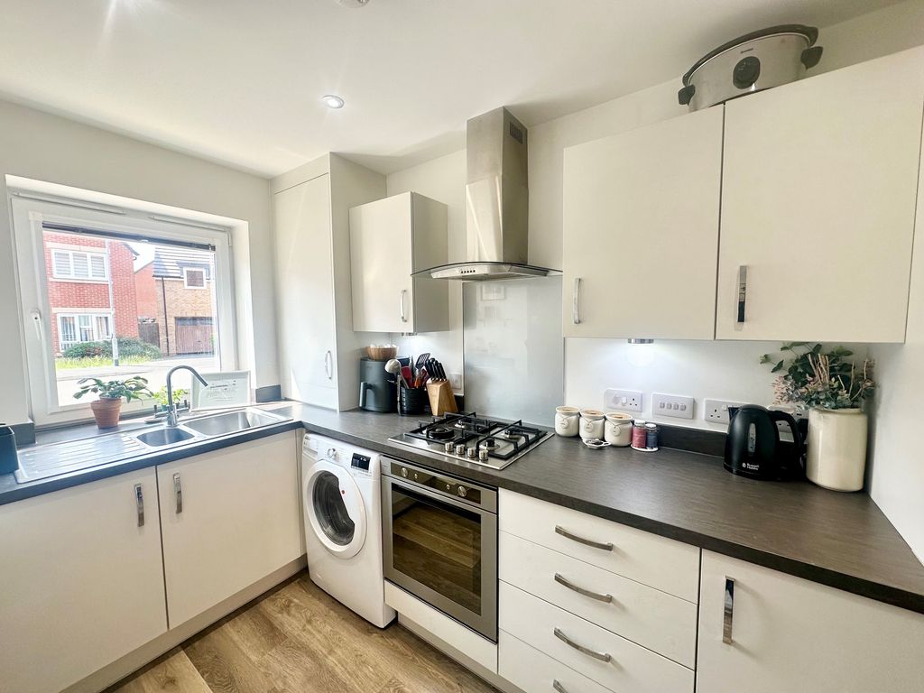 Property photo 2 of 14