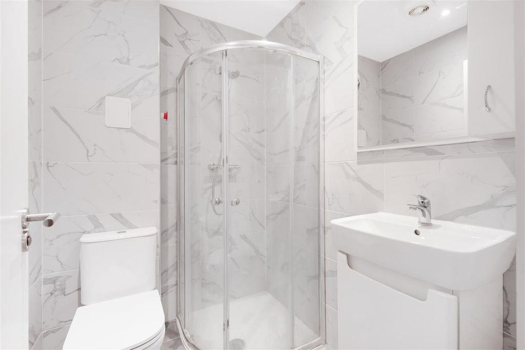 Property photo 3 of 6 , 225 Shenley Road - Bmch9Mkzqli4Nlwxebj3.Jpg