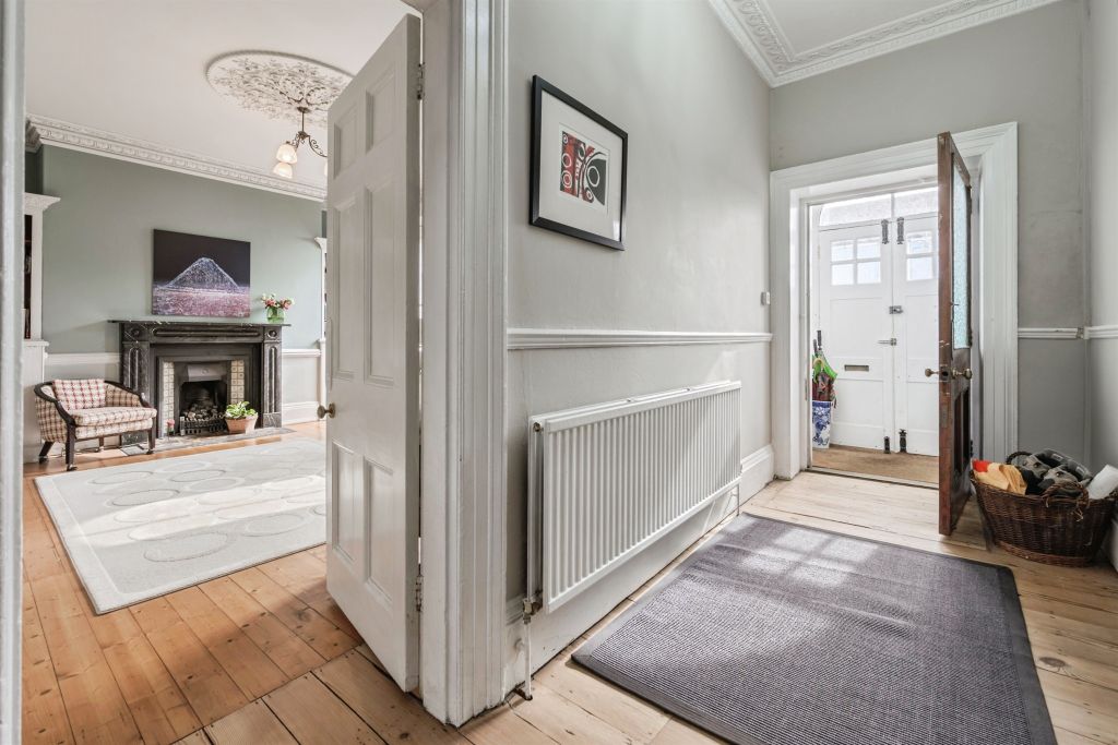 Property photo 2 of 53