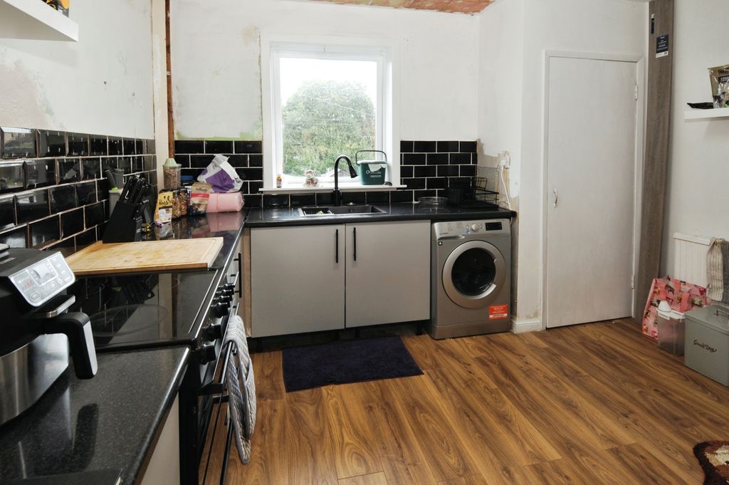 Property photo 2 of 15 Photo