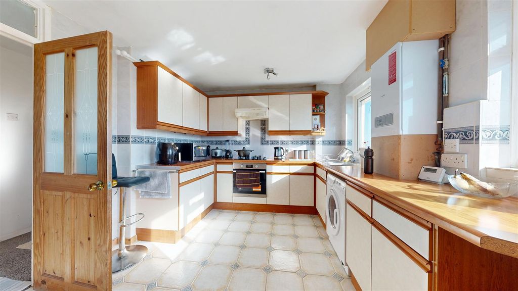 Property photo 3 of 11 51-Harding-House-10172025_091339.Jpg