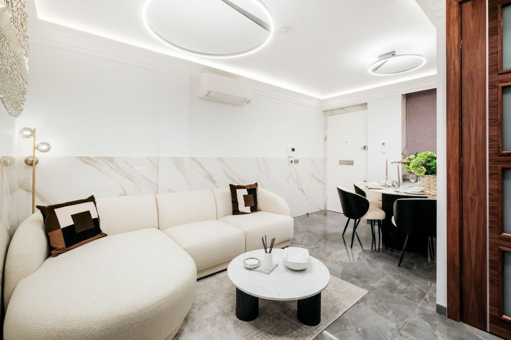 Property photo 3 of 36