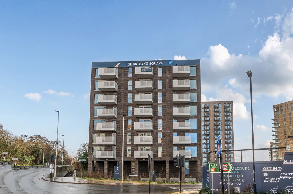 Property photo 1 of 15 1405060-14-697c98...