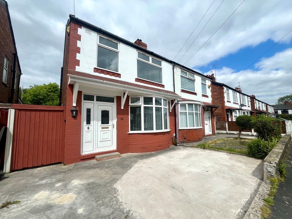 Property photo 2 of 10