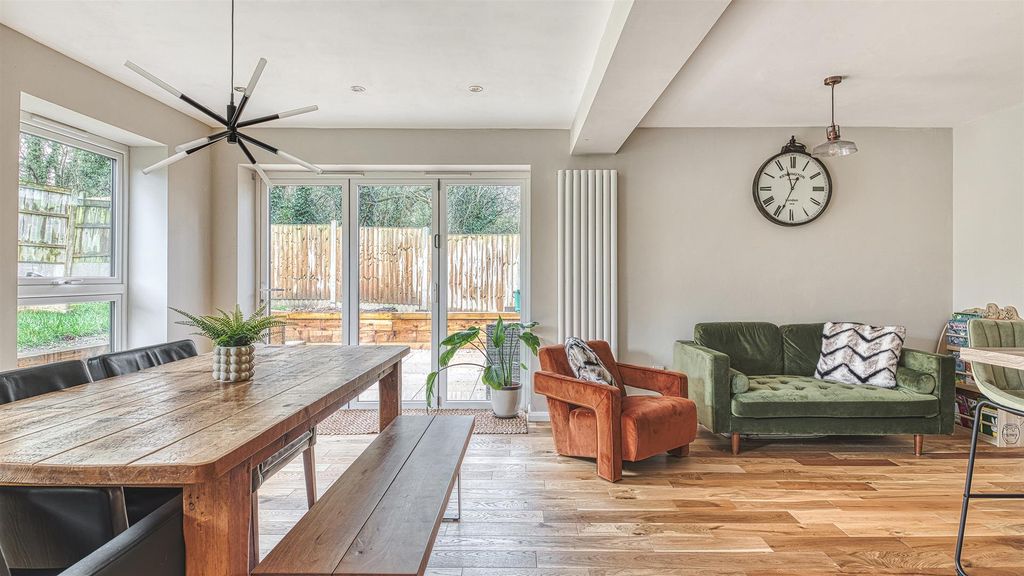 Property photo 3 of 30 E92A4836_Hdr.Jpg