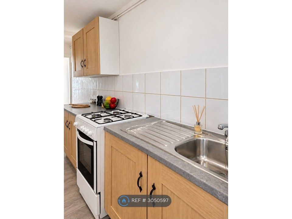 Property photo 2 of 3