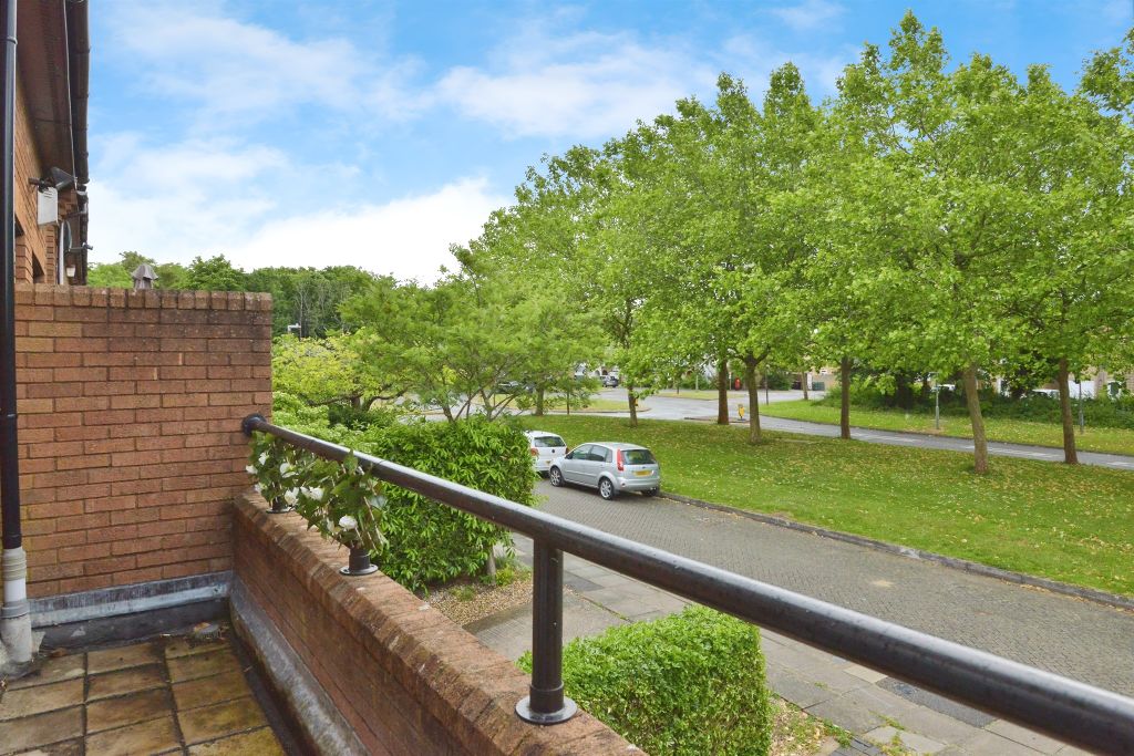 Property photo 3 of 17