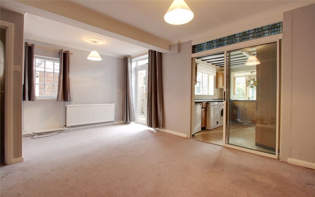 Property photo 3 of 17 Picture No. 10