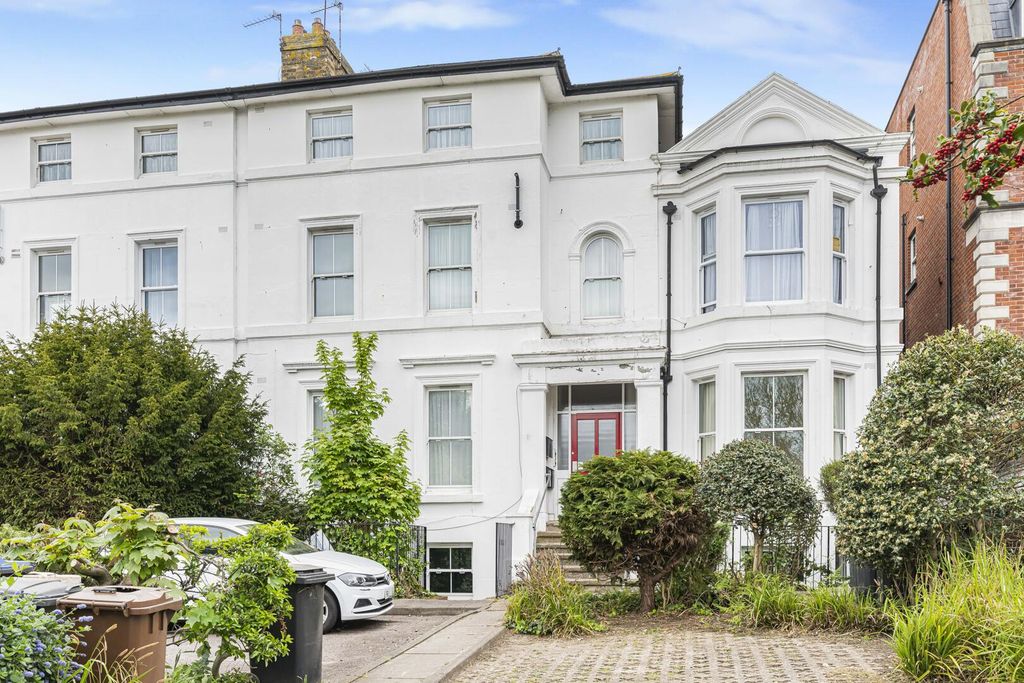 Property photo 1 of 11 Front (Exterior)