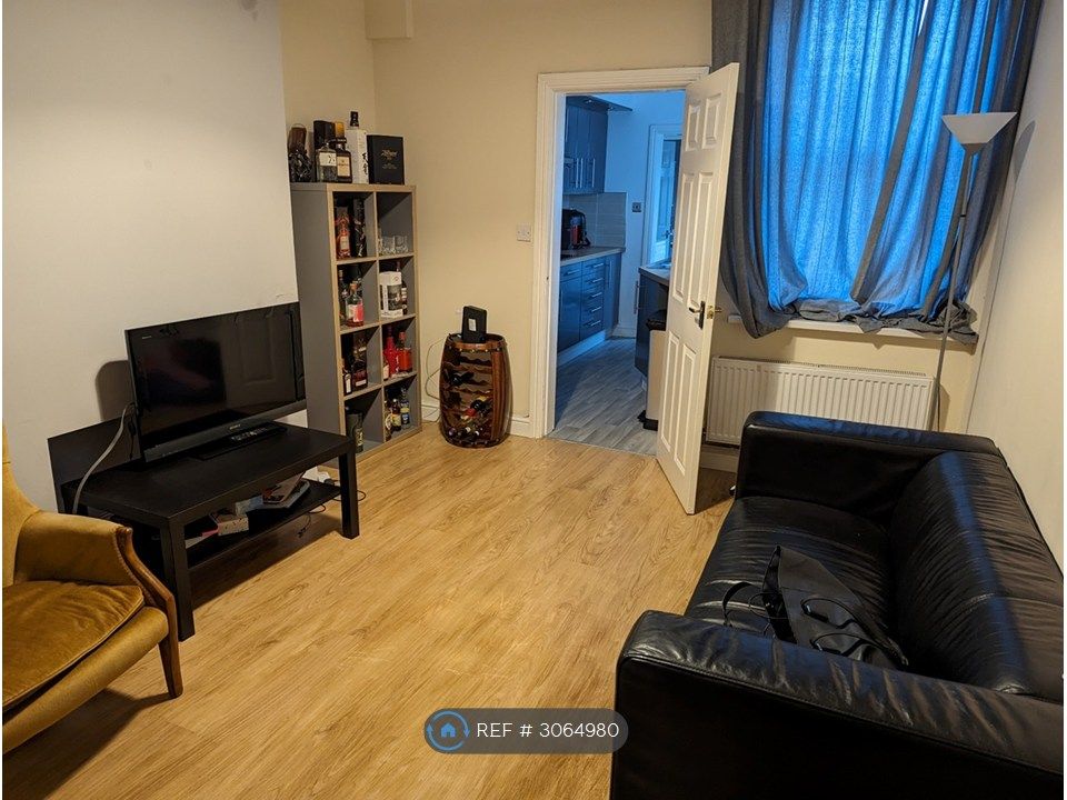 Property photo 2 of 12