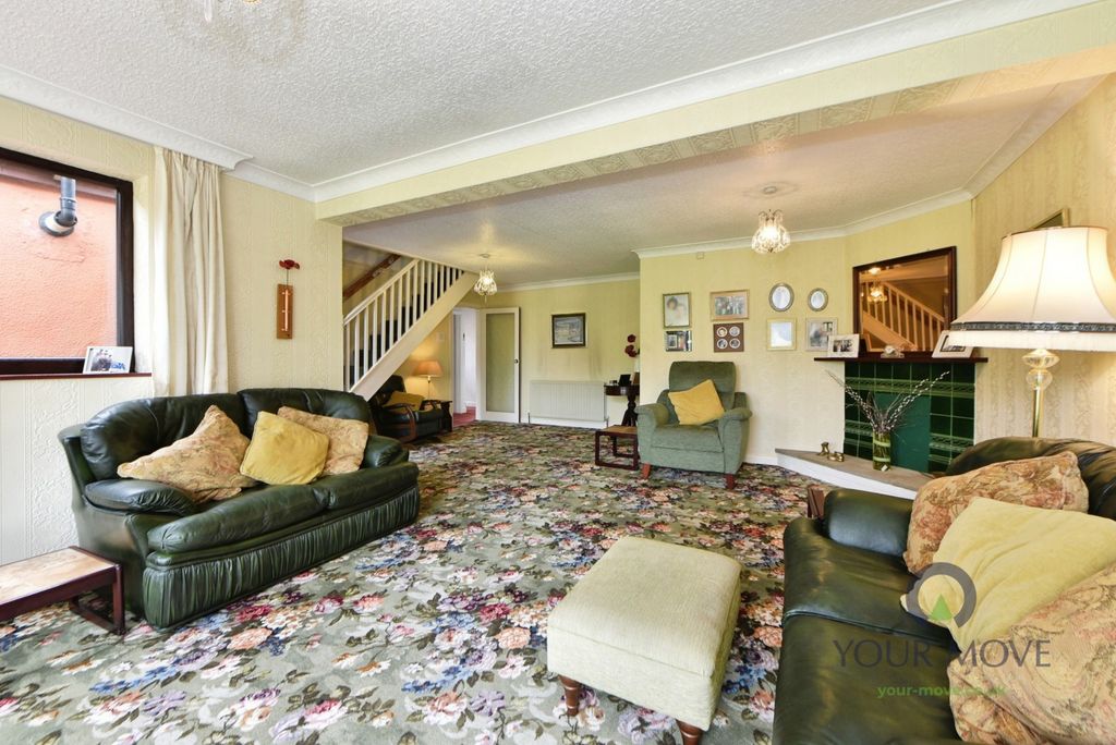 Property photo 3 of 11 Pbox-Img.Jpg