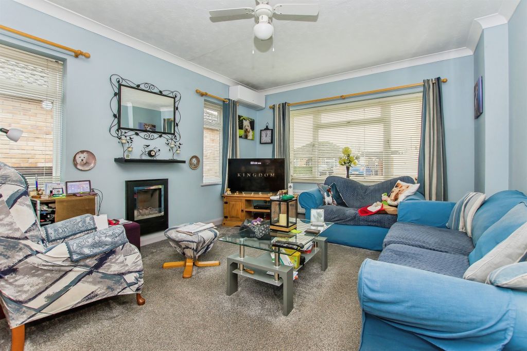 Property photo 2 of 16