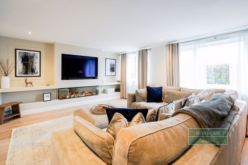 Property photo 2 of 32 Photo 31