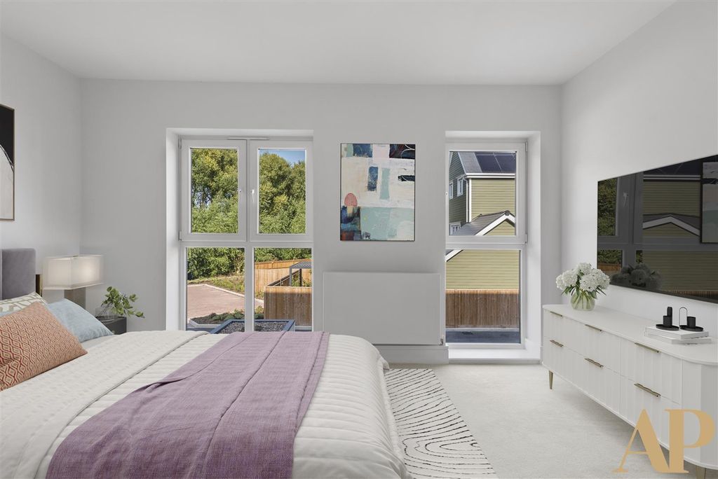 Property photo 3 of 4