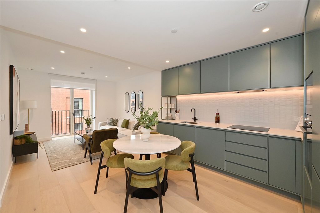 Property photo 1 of 22 Kitchen