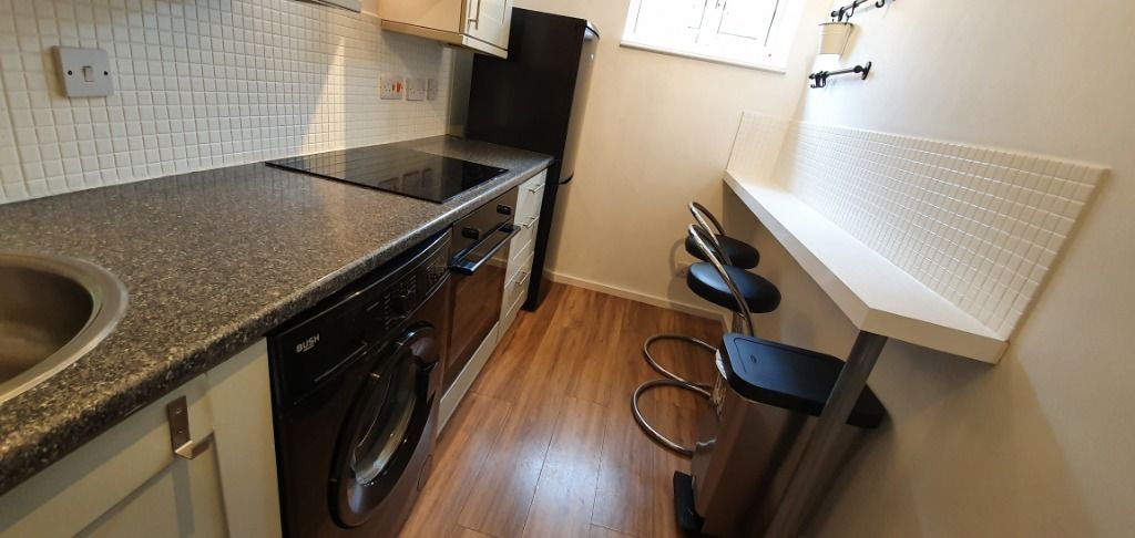 Property photo 3 of 37