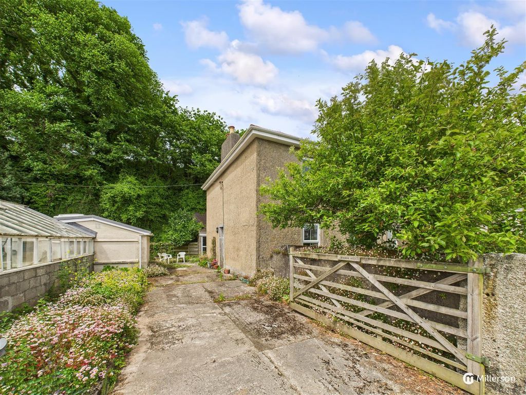 Property photo 1 of 17 Cam05426G0-Pr0008-Still001.Jpg