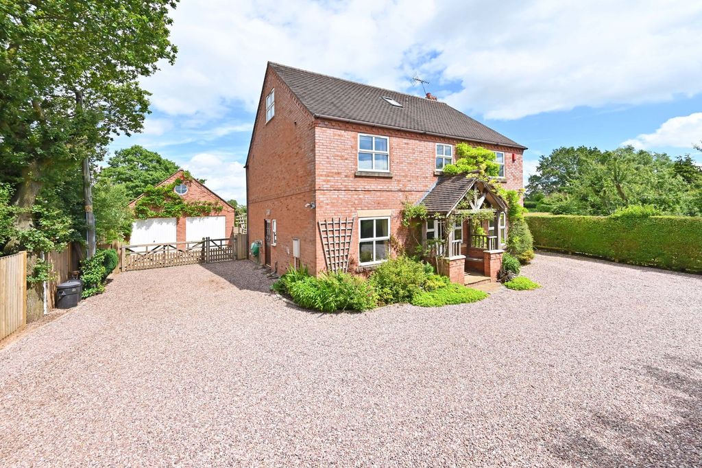 Property photo 3 of 33
