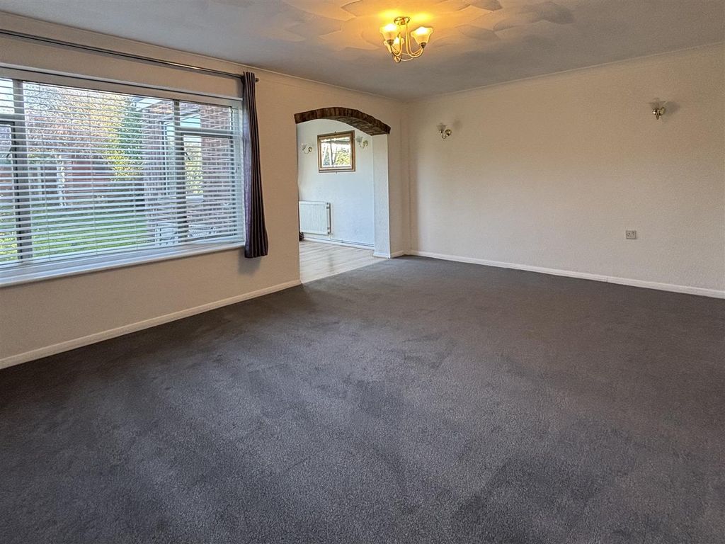 Property photo 3 of 16 Img_4976.Jpg