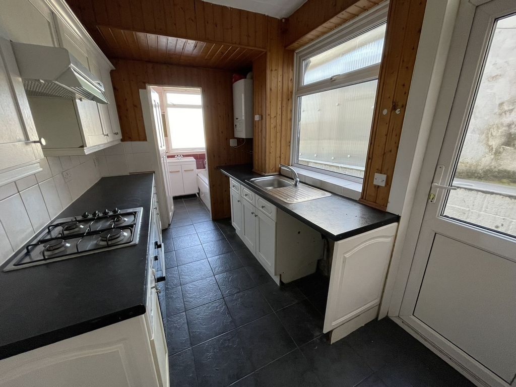 Property photo 2 of 13 Photo 7