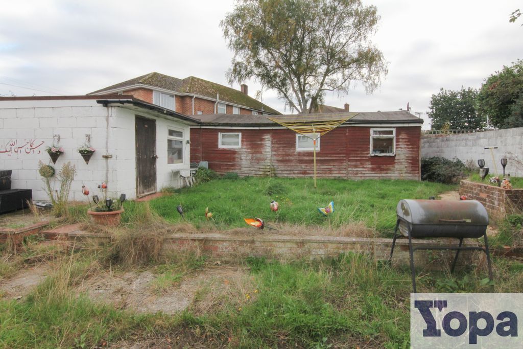 Property photo 3 of 21 Img_9259