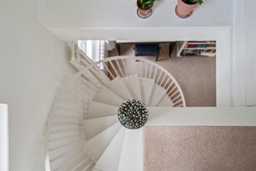 Additional image 12 of 2 bed flat for saleTotteridge Lane, High Wycombe HP13