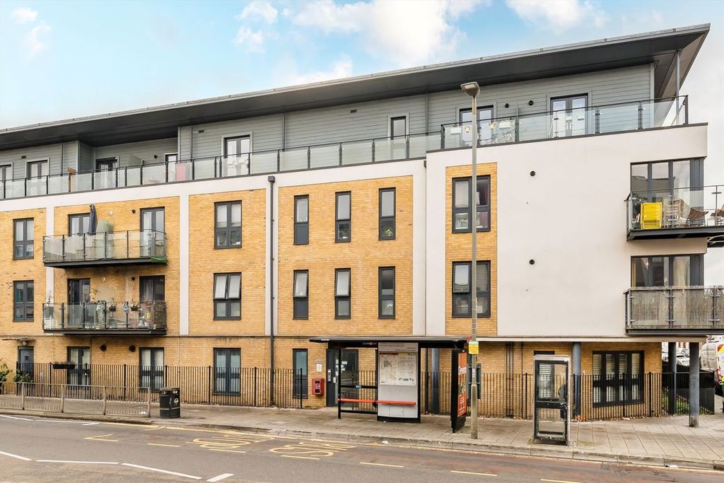 Property photo 1 of 6