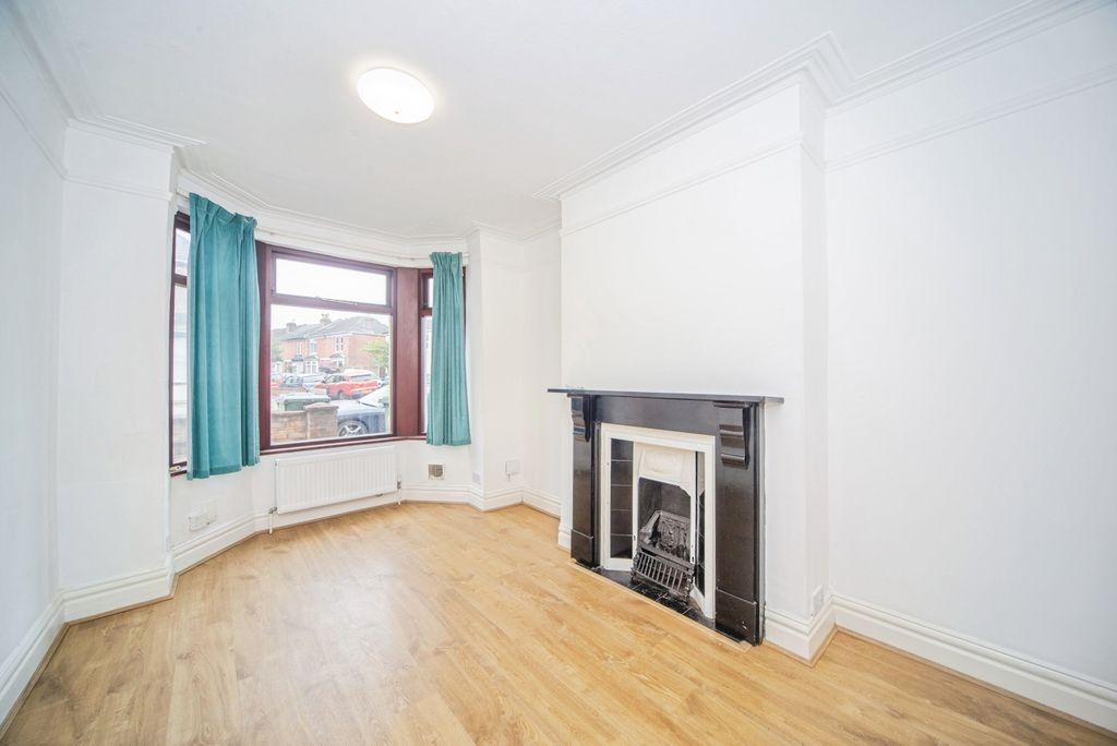 Property photo 2 of 14 Pbox-Img.Jpg