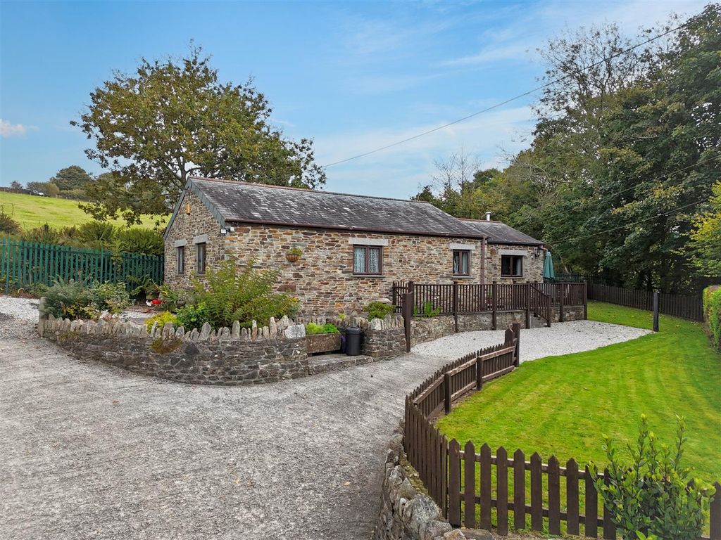 Property photo 3 of 30 Bramble Cottage