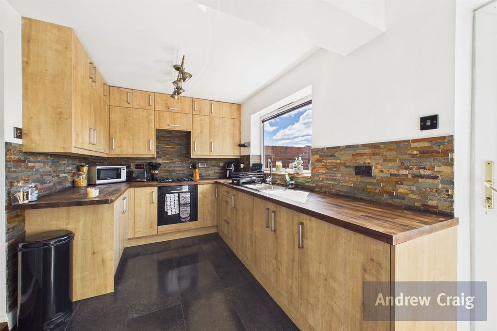 Property photo 1 of 14 (Main)