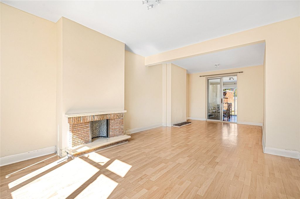 Property photo 2 of 18 Reception Room