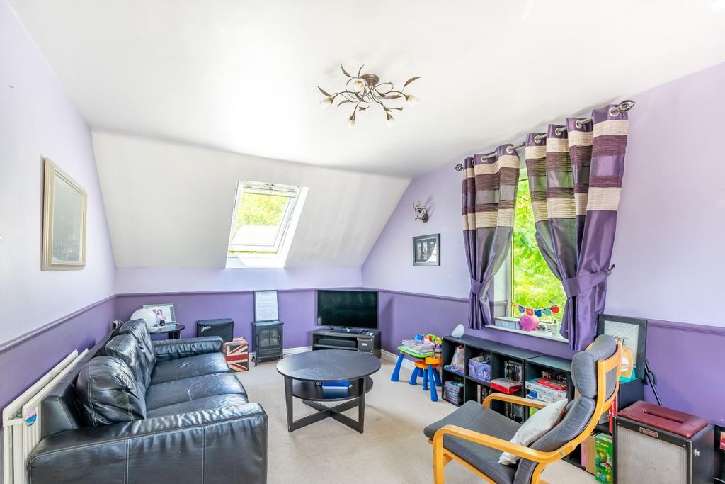 Property photo 3 of 8 145l-9.Jpg