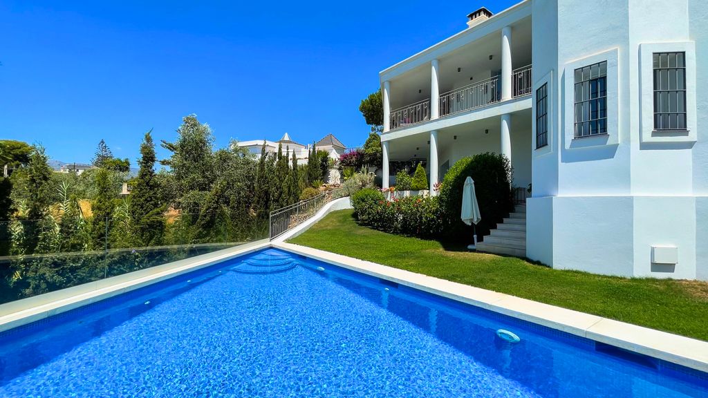 Property photo 1 of 40