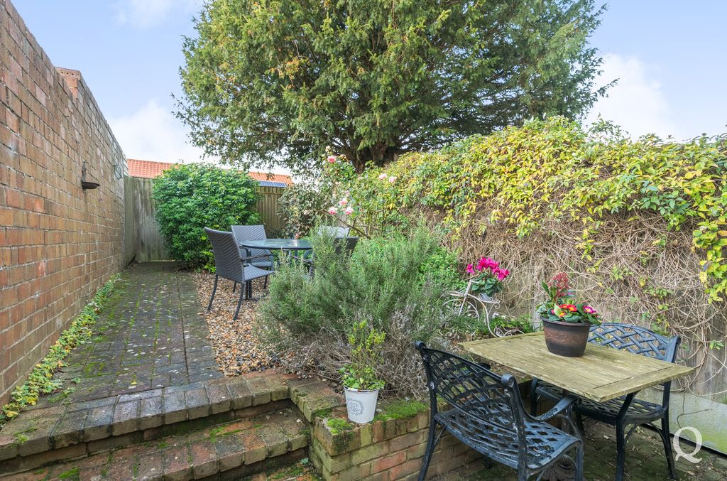 Property photo 3 of 22 02E7c274-d47A-45c...