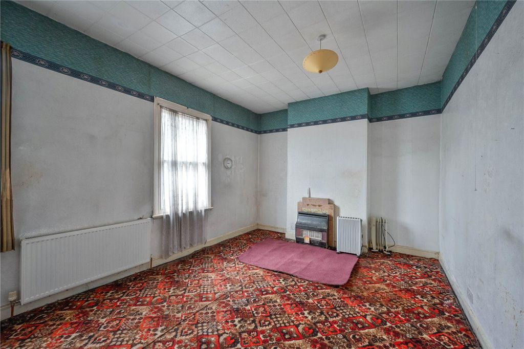 Property photo 3 of 14 Picture No. 09