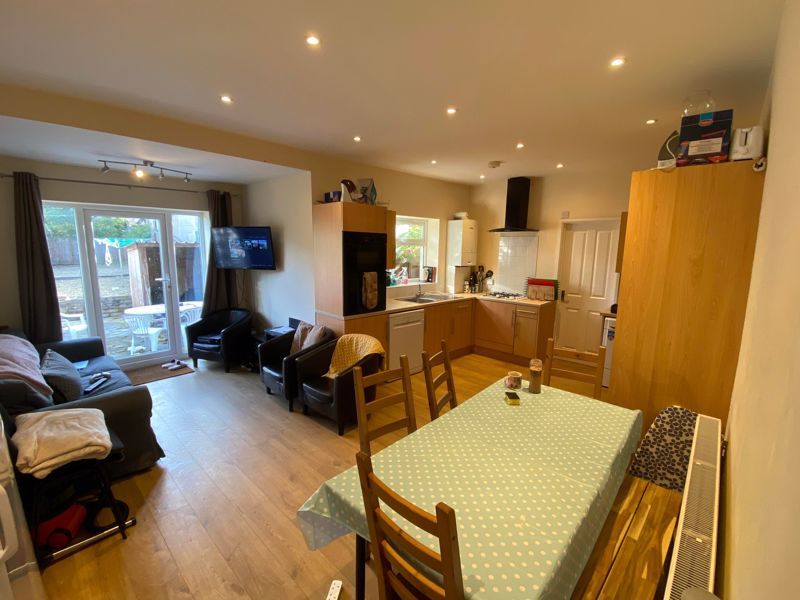 Property photo 3 of 8 Photo 2