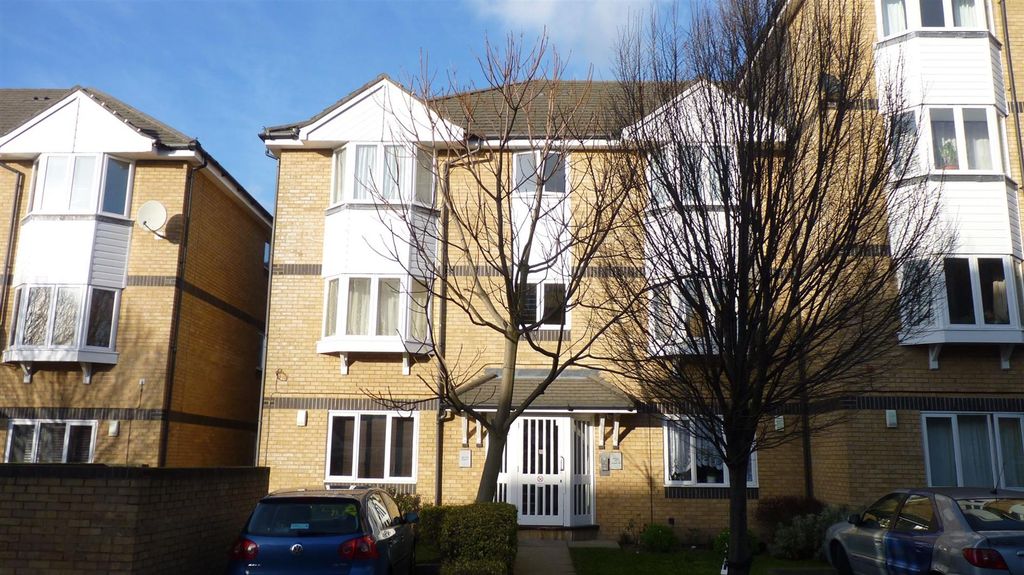 Property photo 1 of 6 Front