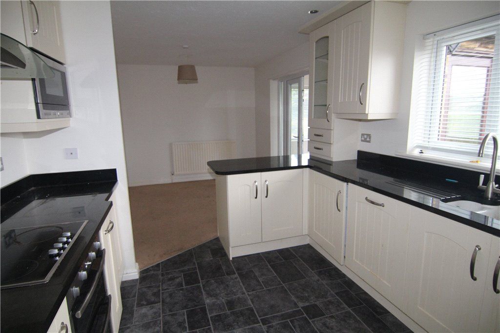 Property photo 2 of 14 Picture No. 11
