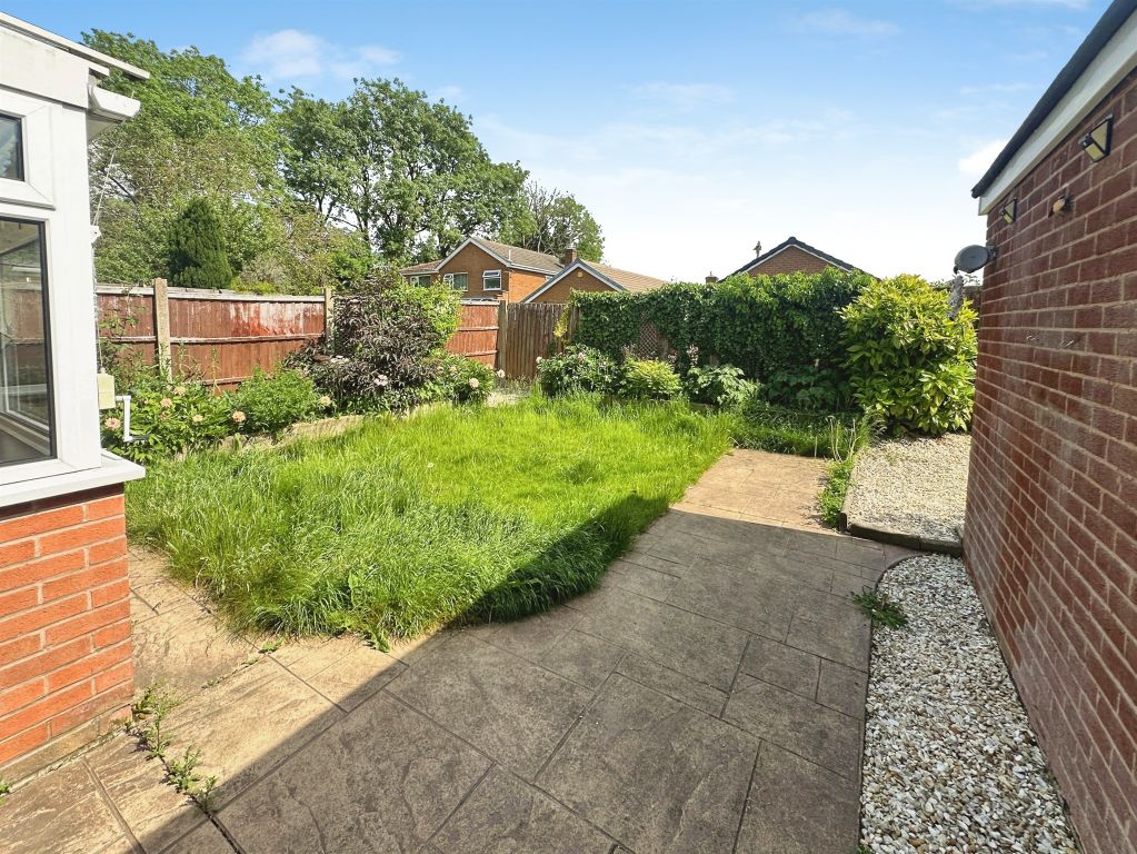 Property photo 2 of 16