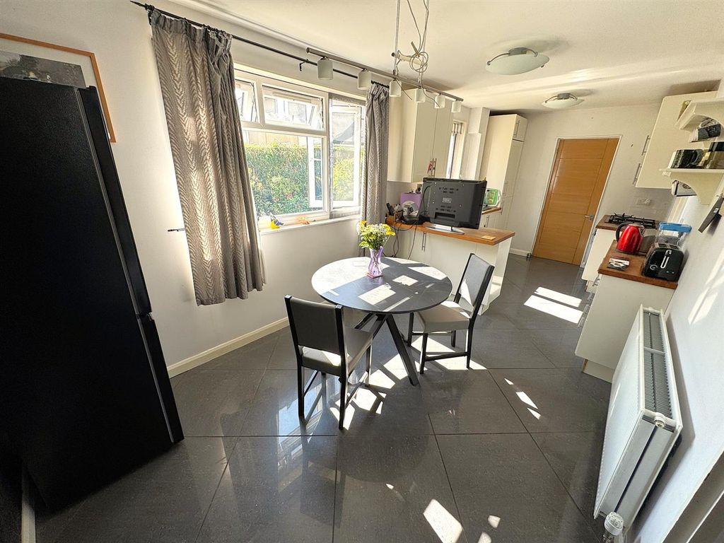 Property photo 3 of 43 Thumbnail_Image4.Jpg