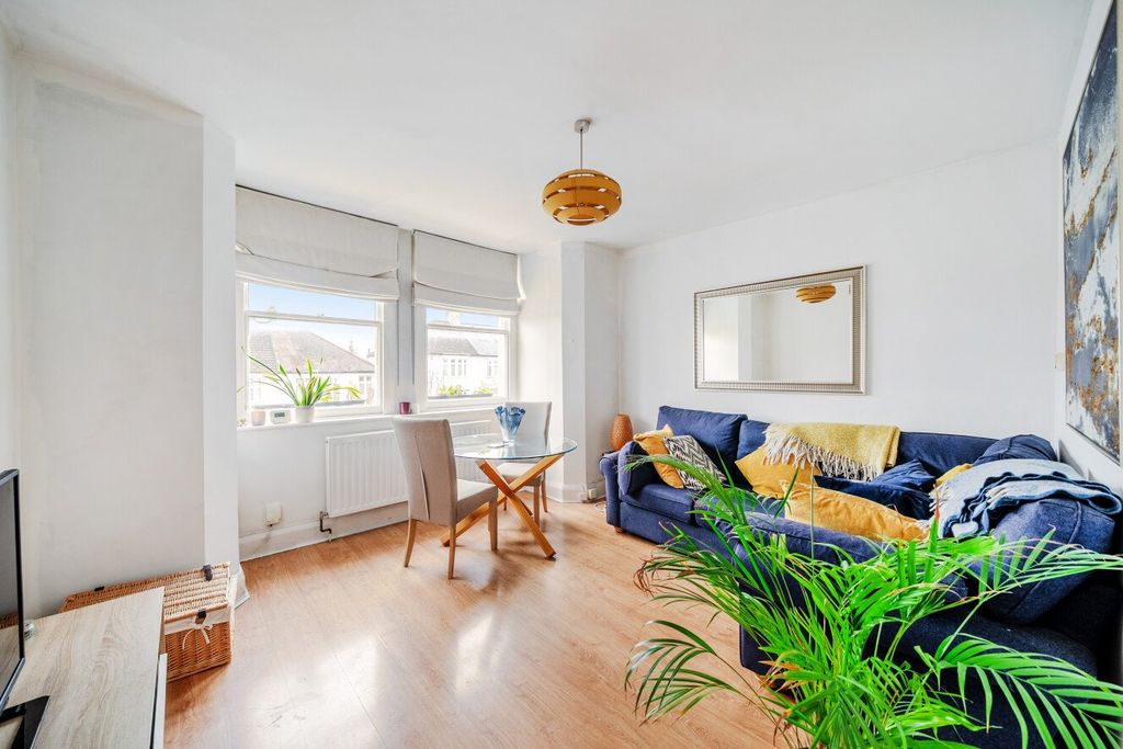 Property photo 2 of 7 Picture No. 03