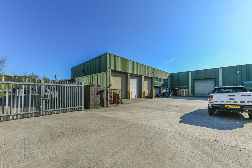 Property photo 3 of 9