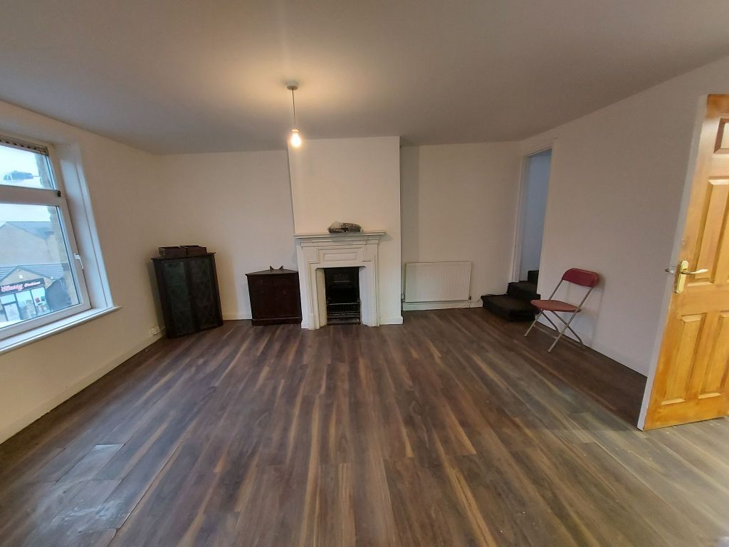 Property photo 2 of 11 Photograph 8