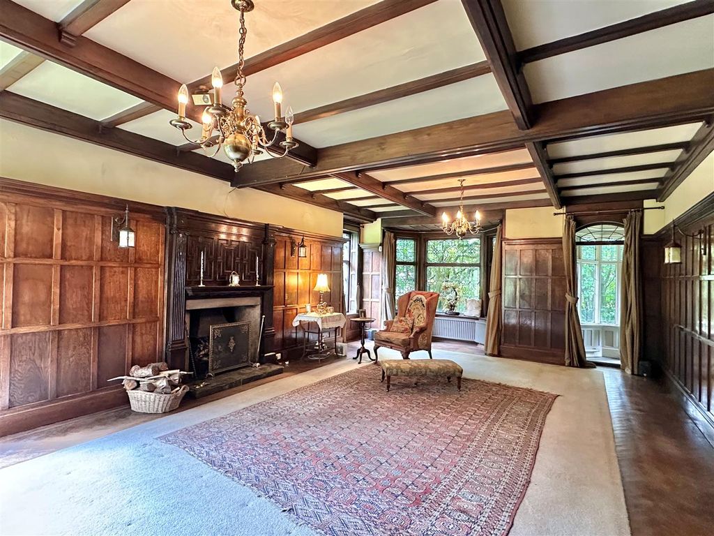 Property photo 2 of 25