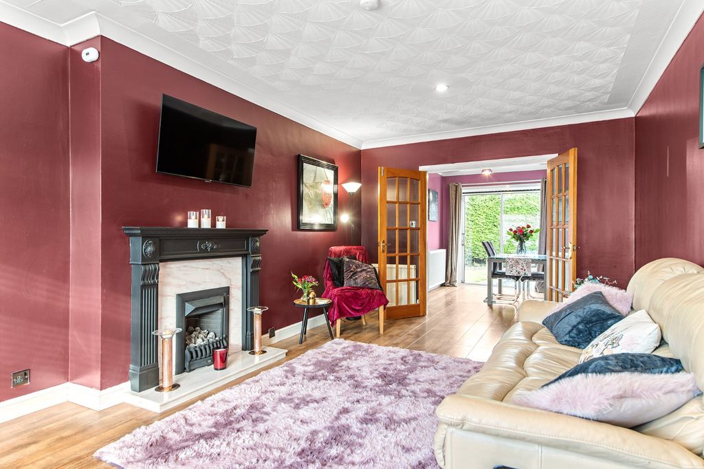 Property photo 2 of 26 5184835