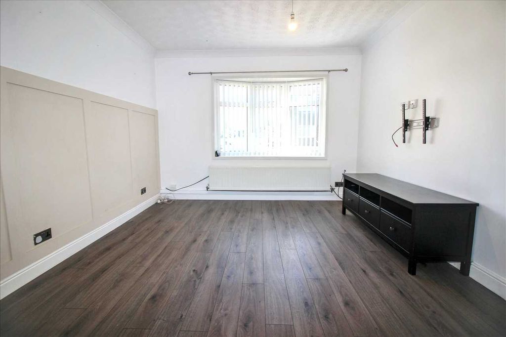 Property photo 3 of 10 Lounge Open Plan Dining Area