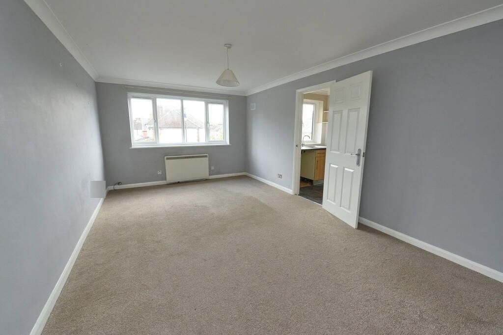 Property photo 3 of 10 Photo 2