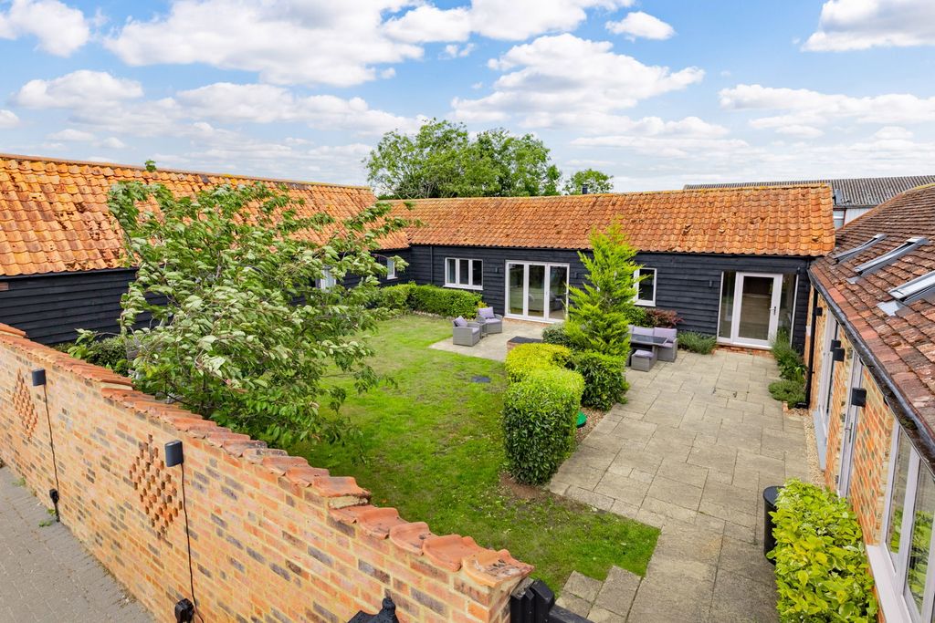 Property photo 1 of 33