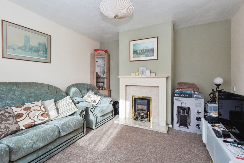 Property photo 3 of 18 Pbox-Img.Jpg