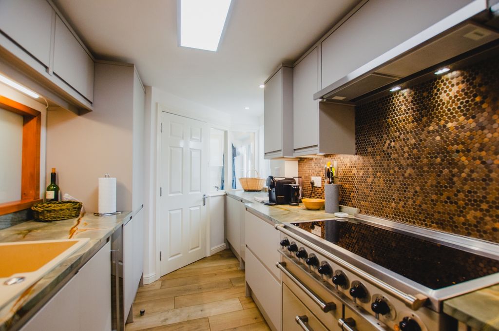 Property photo 3 of 14 To Book A Viewing Call Tps Lostwithiel On 01208 87